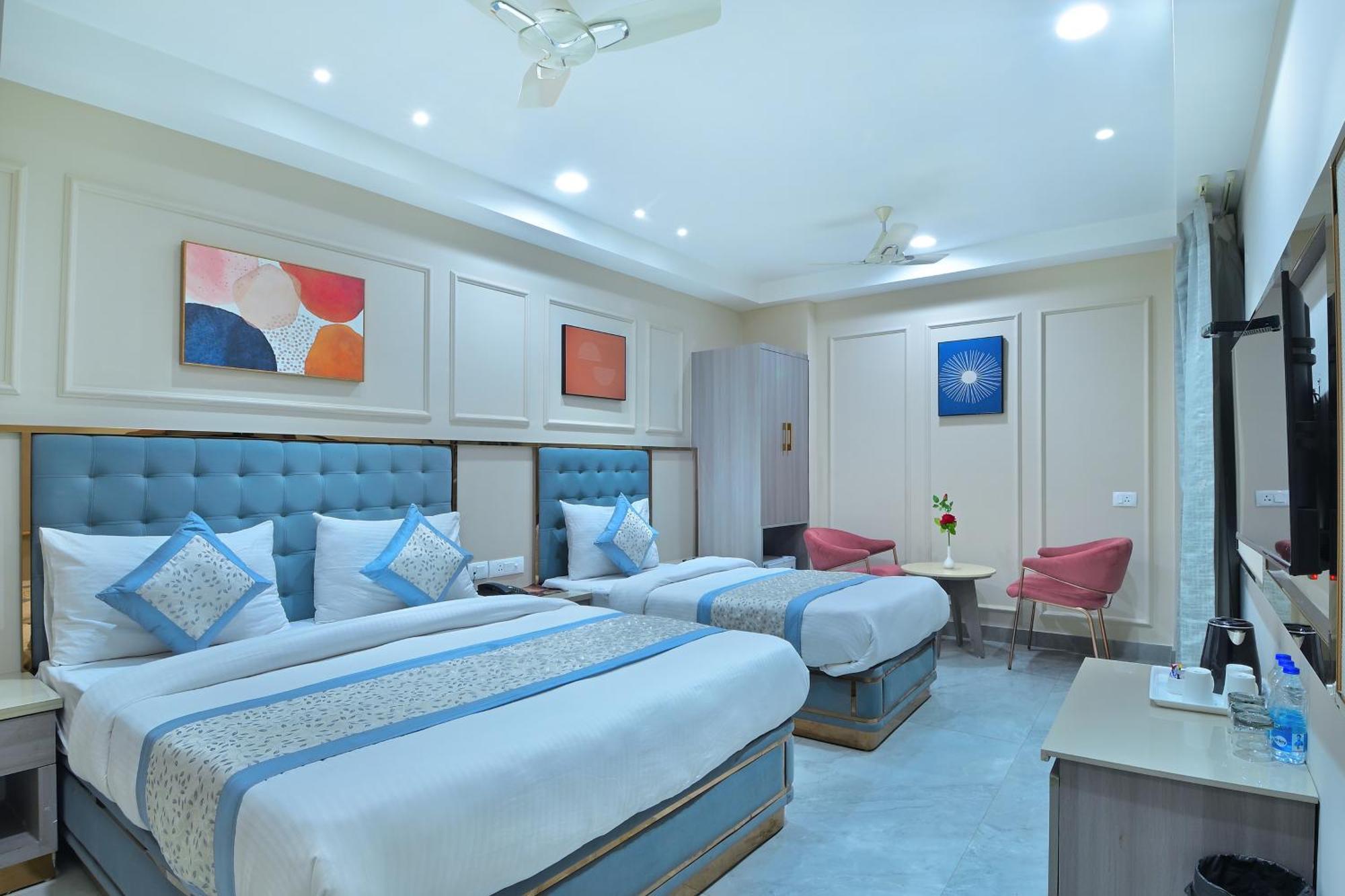 Hotel Sapphire House - 3 Mins Walk From Metro And 5 Mins From Rail Station New Delhi Luaran gambar
