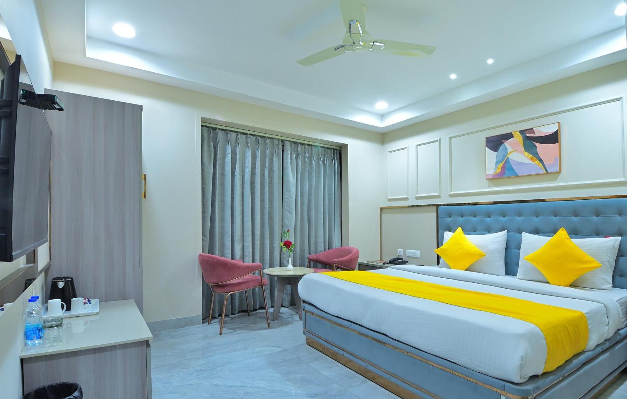Hotel Sapphire House - 3 Mins Walk From Metro And 5 Mins From Rail Station New Delhi Luaran gambar
