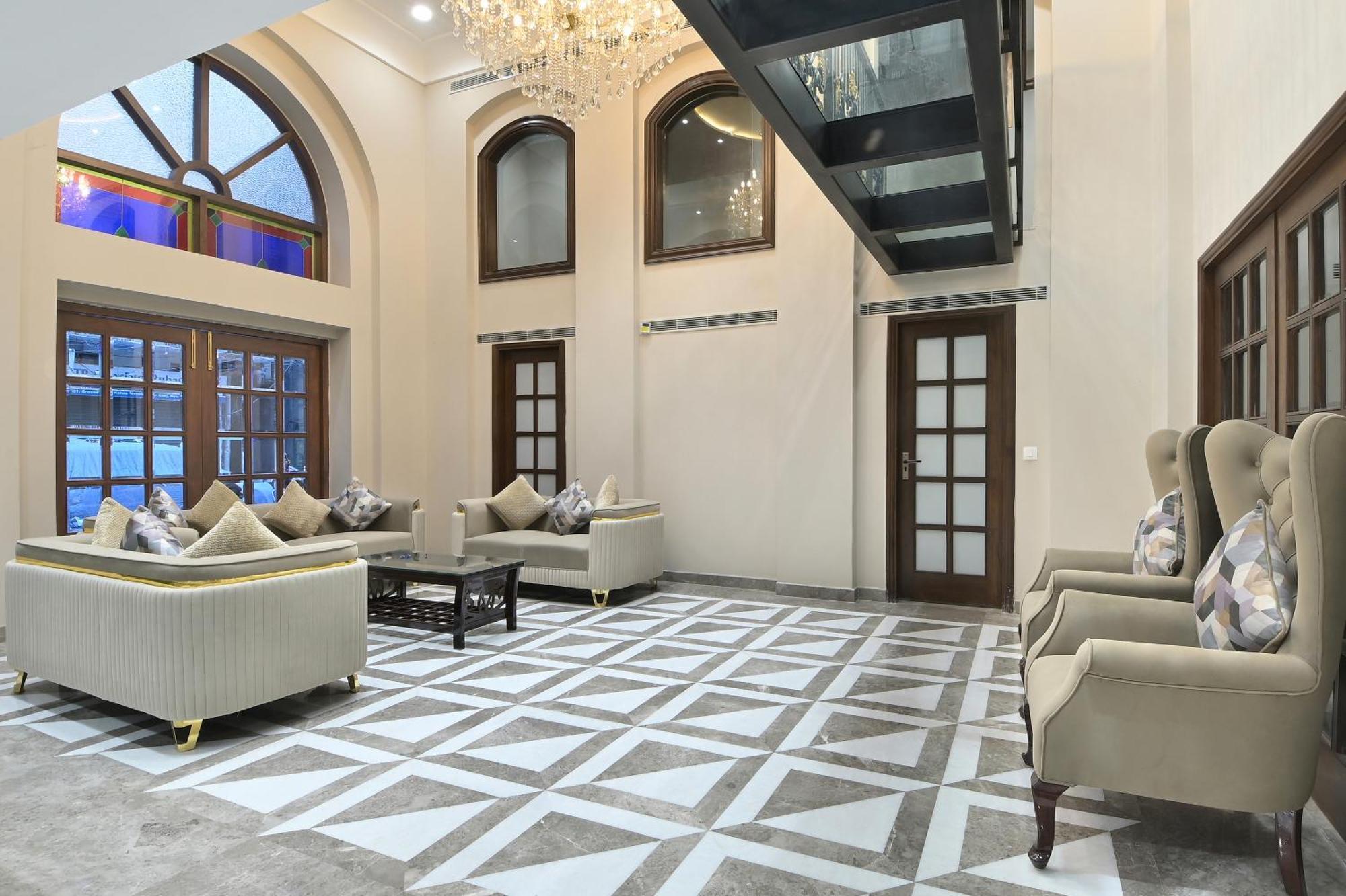 Hotel Sapphire House - 3 Mins Walk From Metro And 5 Mins From Rail Station New Delhi Luaran gambar